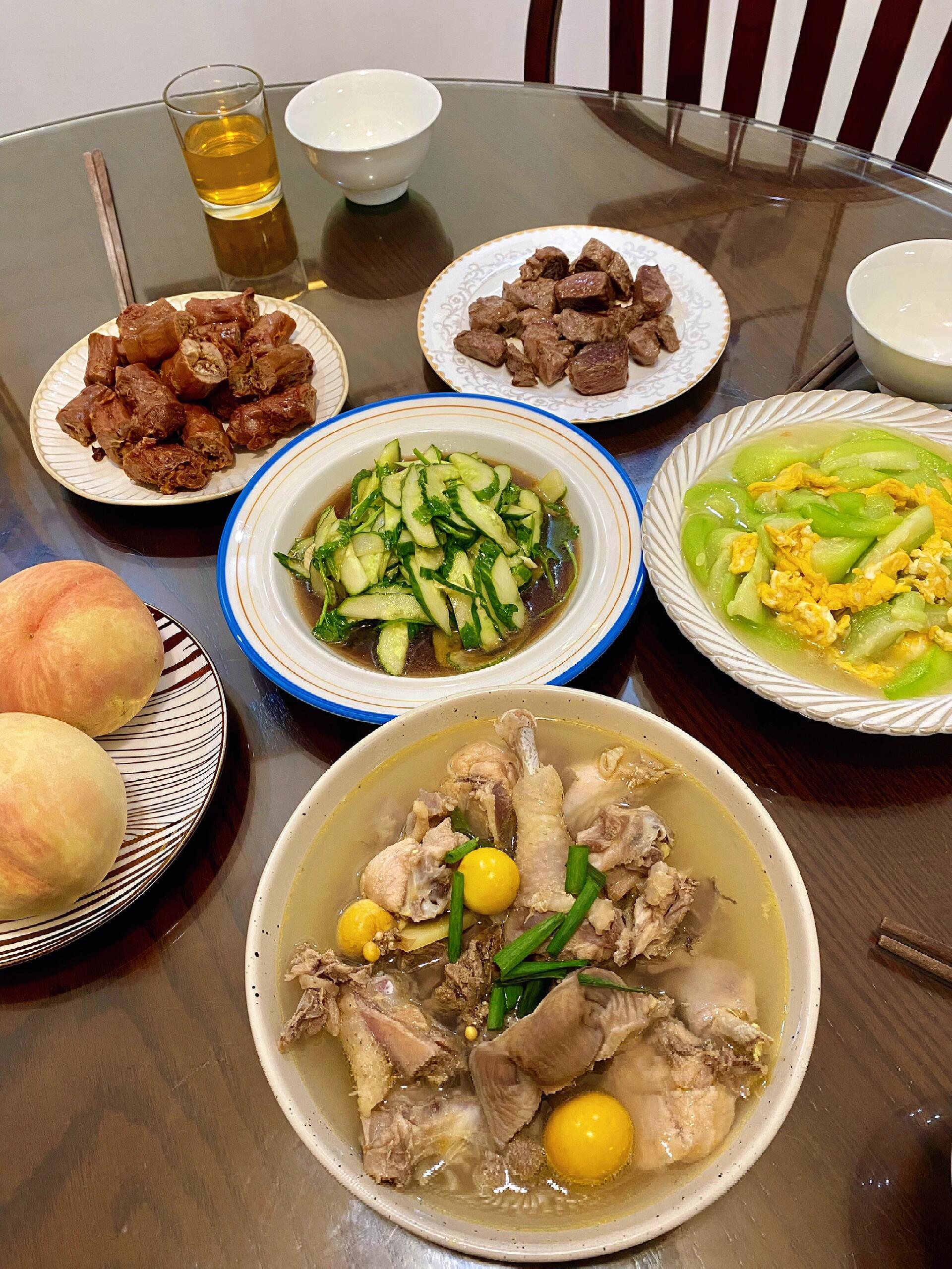 简单的三人晚餐开饭啦!