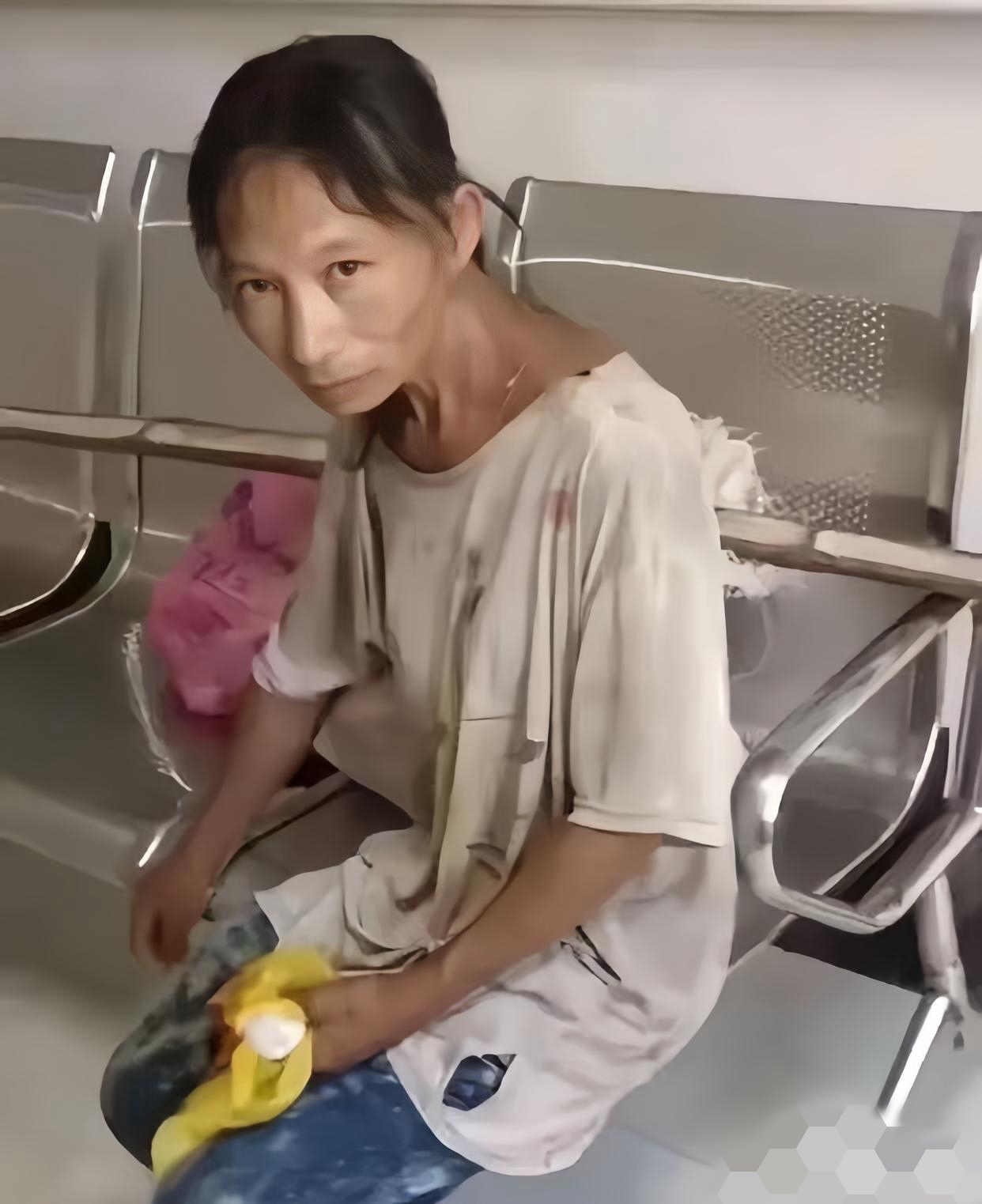 内心的怜悯之情很可能促使我愿意伸出援手