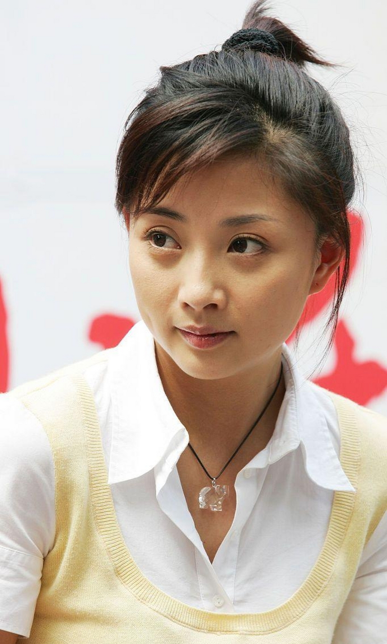 年轻时的殷桃好俊俏,好独特的美