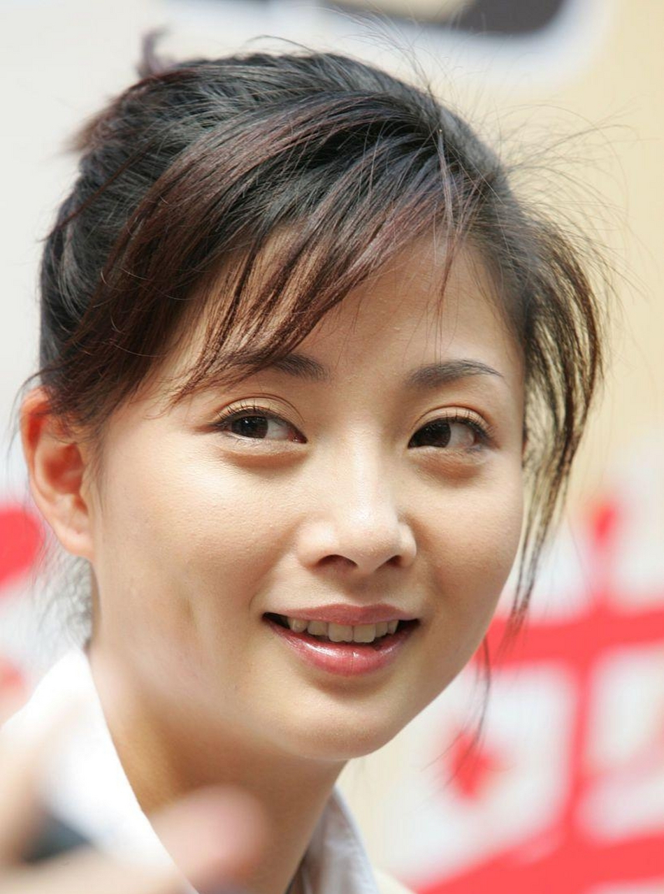 年轻时的殷桃好俊俏,好独特的美