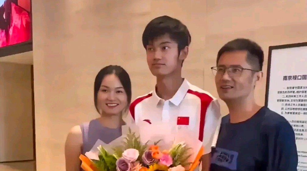 奥运会期间,盛李豪说想吃父亲做的红烧肉,此事成为网友热议的