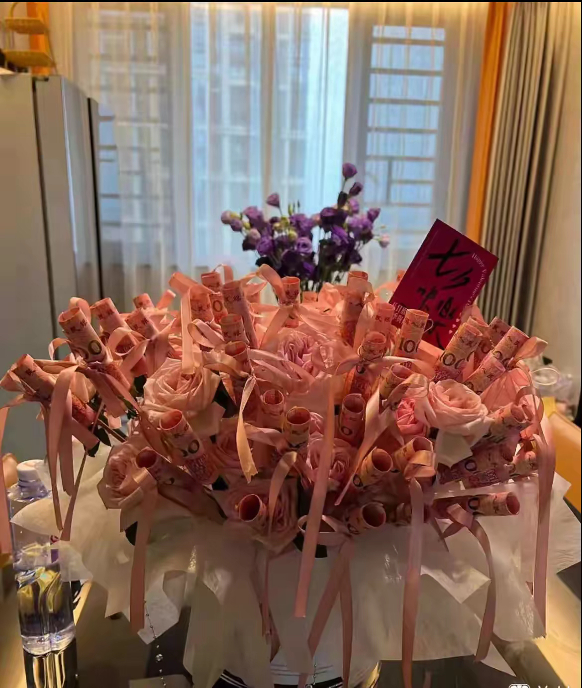 跟男朋友在一起两个月了,七夕没有任何表示,只是像