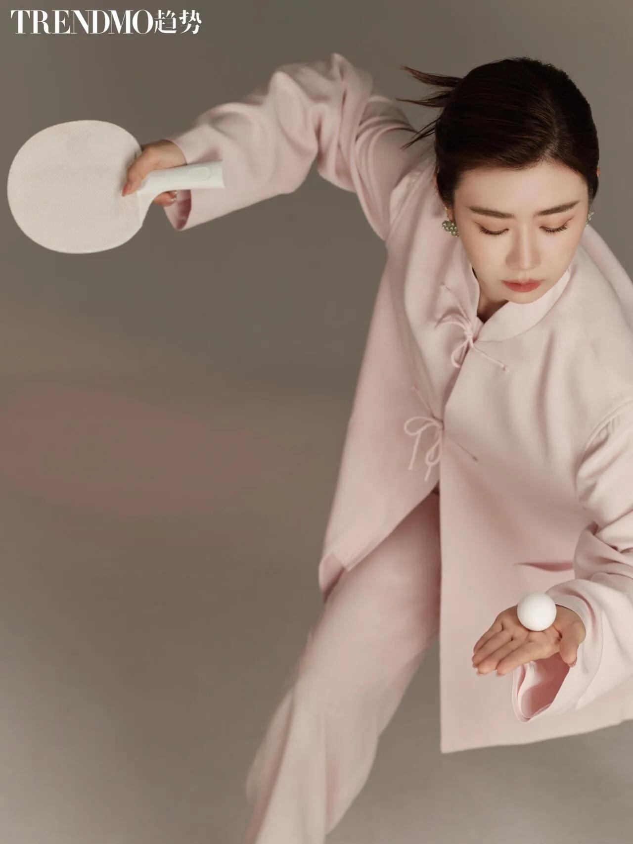 新中式真的好适合她,福原爱是我唯一不讨厌的日本人.