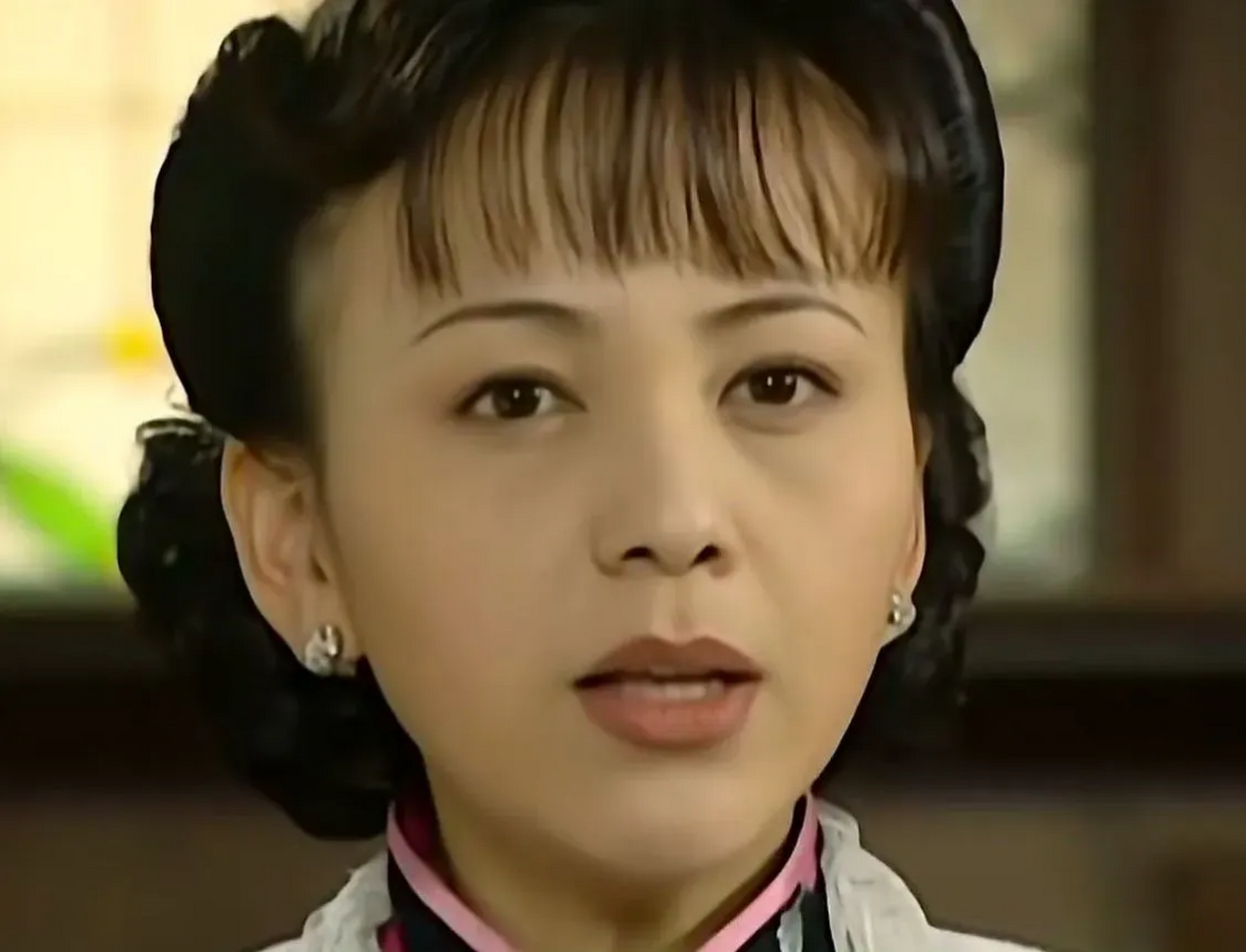 王雪琴算不上一个好人,但她绝对是个合格的母亲.她为子女做了很多.