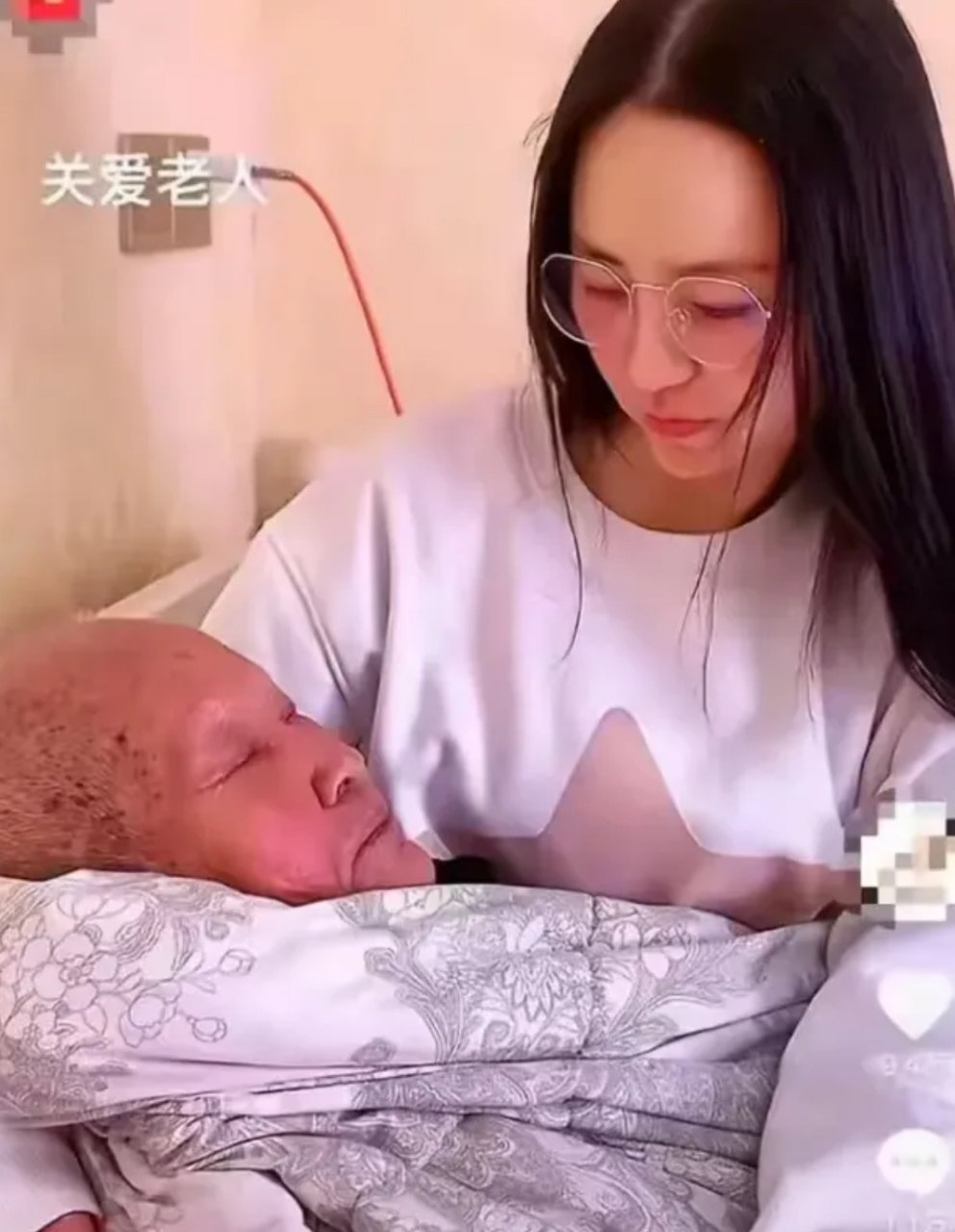 爷爷强上孙女不堪图片