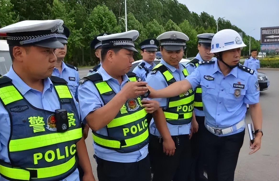 警警有条 日志图片