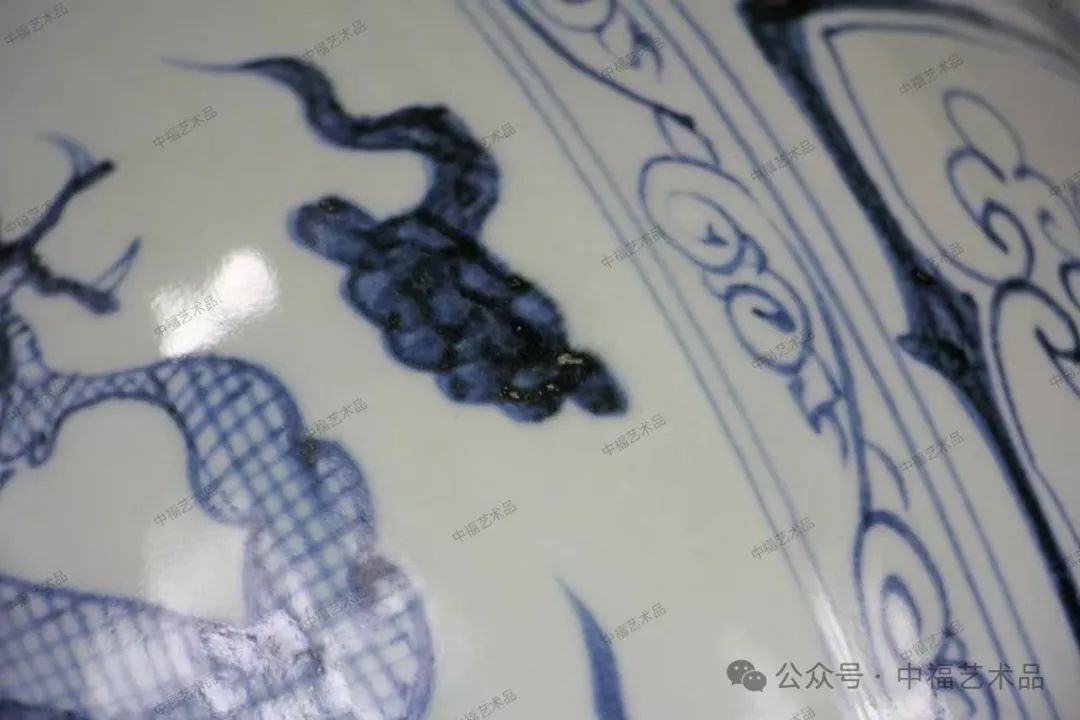 元青花云龙纹象耳瓶