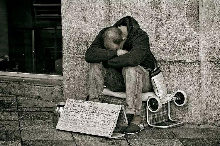 底层世界的黑白颠倒!