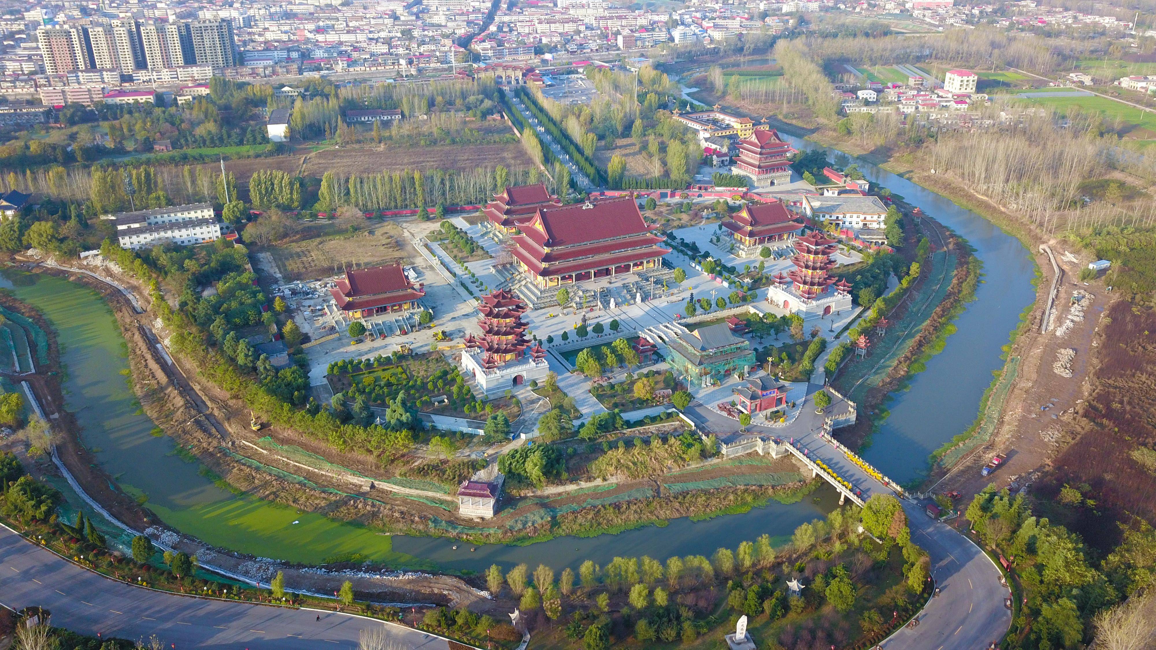 河南比较有特色的城市驻马店,有幸去一趟,它的发展是我没想到的