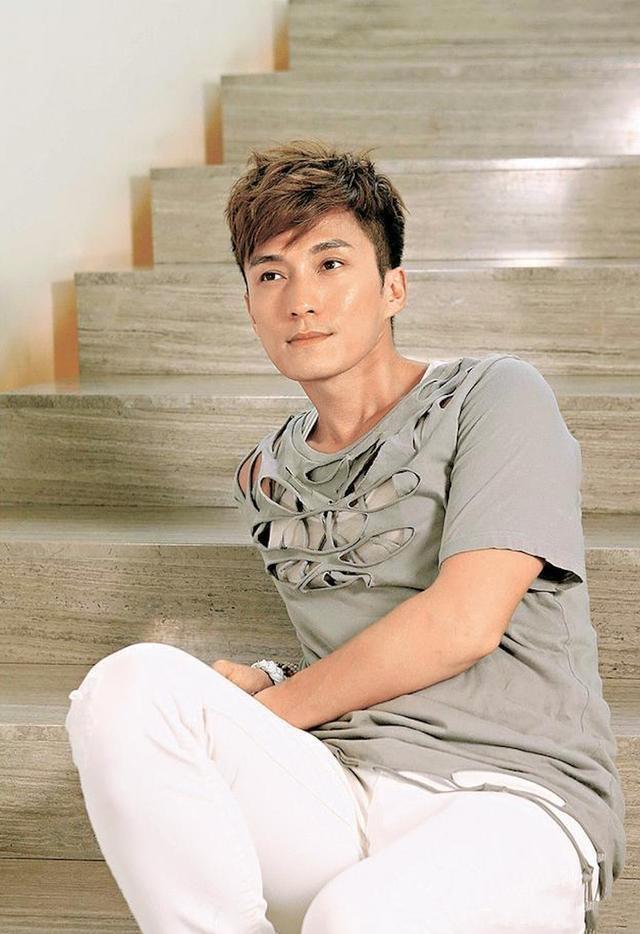 tvb最佳男配角十强对比,郑子诚年过六旬无子女,陈山聪儿女双全