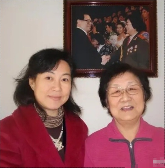 歌唱家马玉涛:当过饲养员,丈夫去世11年了,她的生活状况怎样?