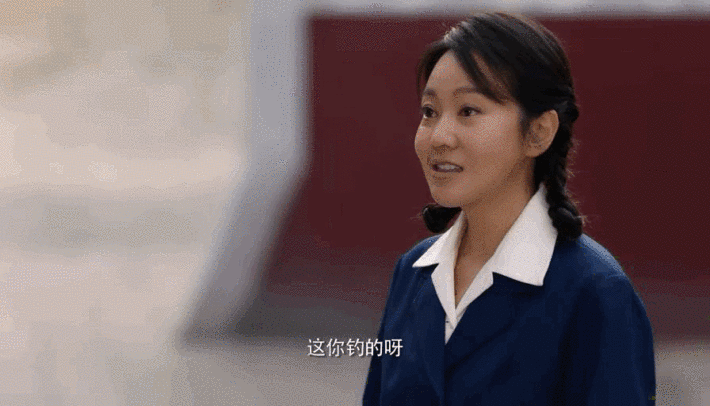 闫妮过去在表演中总是游刃有余,驾驭各种风格都毫不费力.