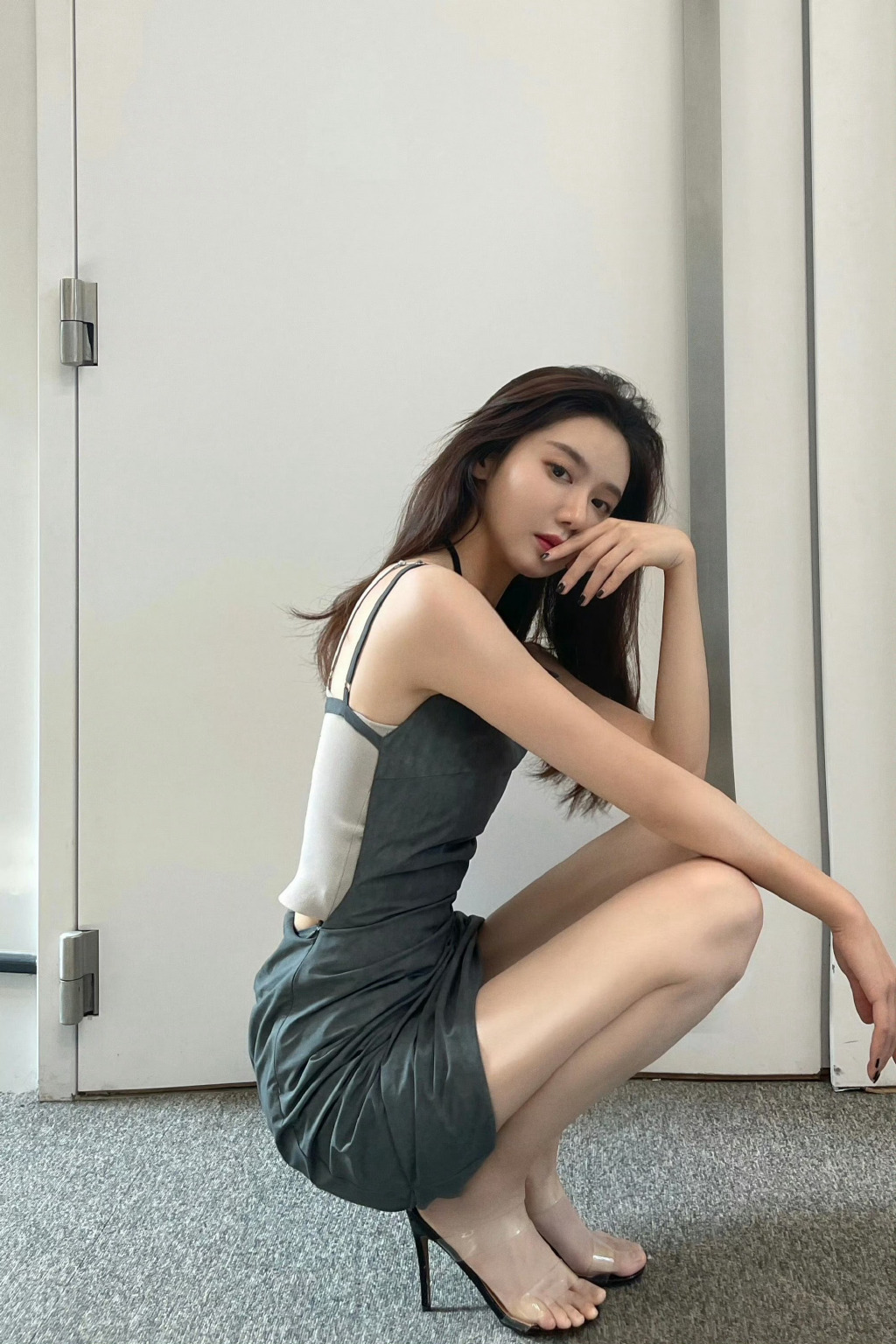 nba女主播 美娜?一字带高跟真诱人啊