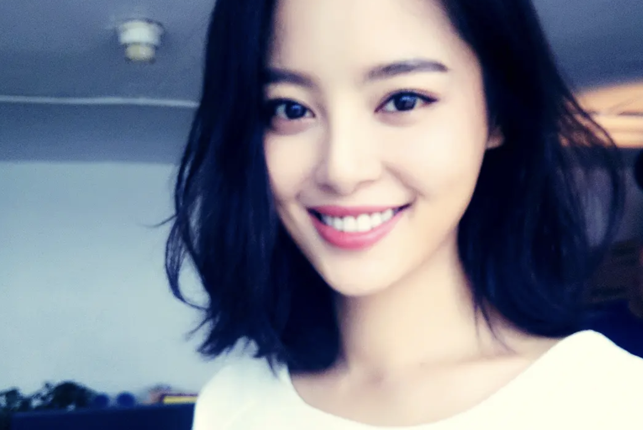 辛芷蕾:瘫痪父亲和姥爷相继去世,让我对成名和金钱充满了欲望