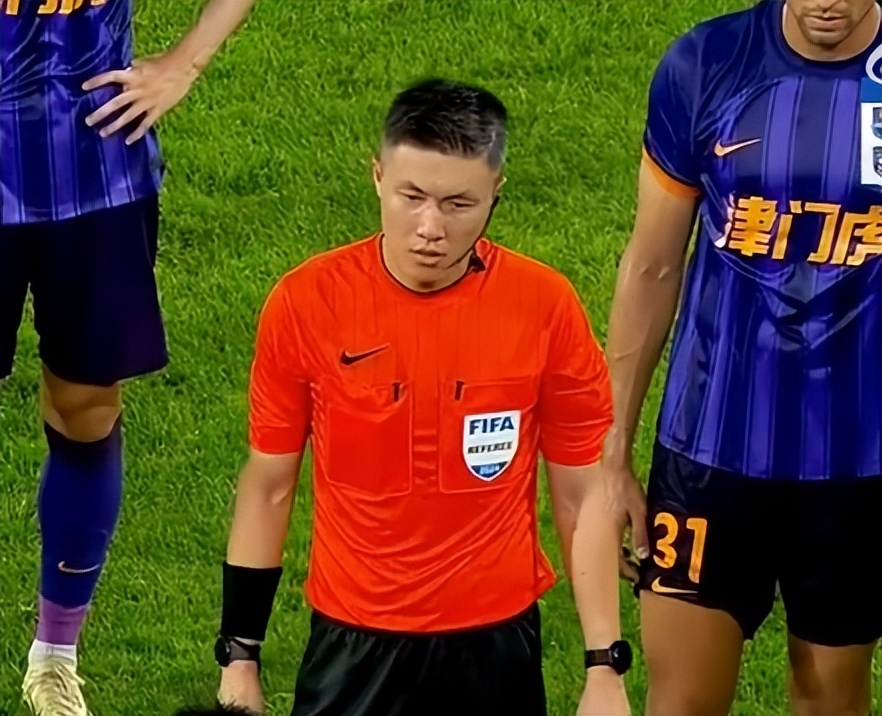 网传三镇20岁小将颅骨凹陷赛季报销 沈寅豪多少也得背点锅