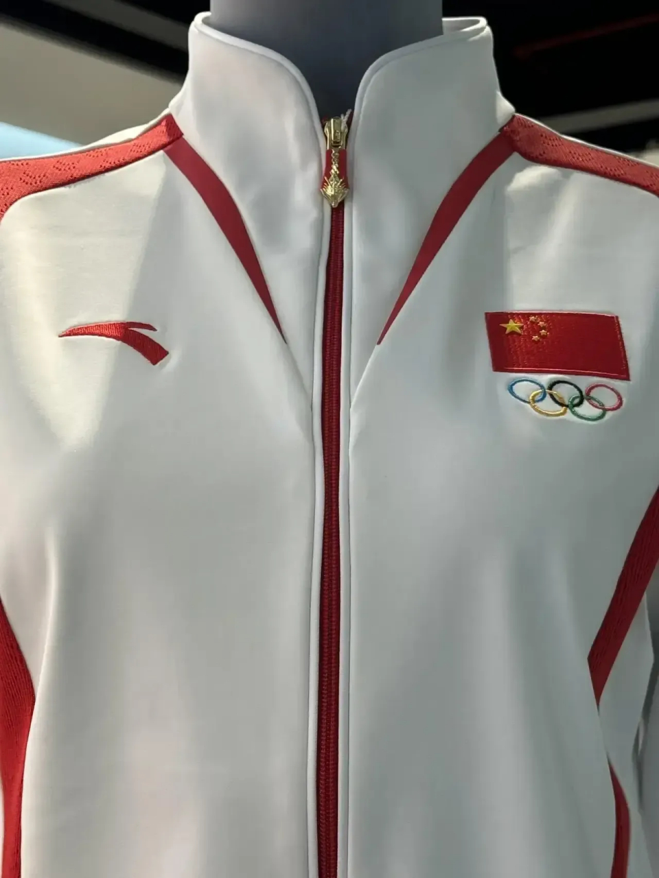 中国奥运服装2399元,你会买吗?