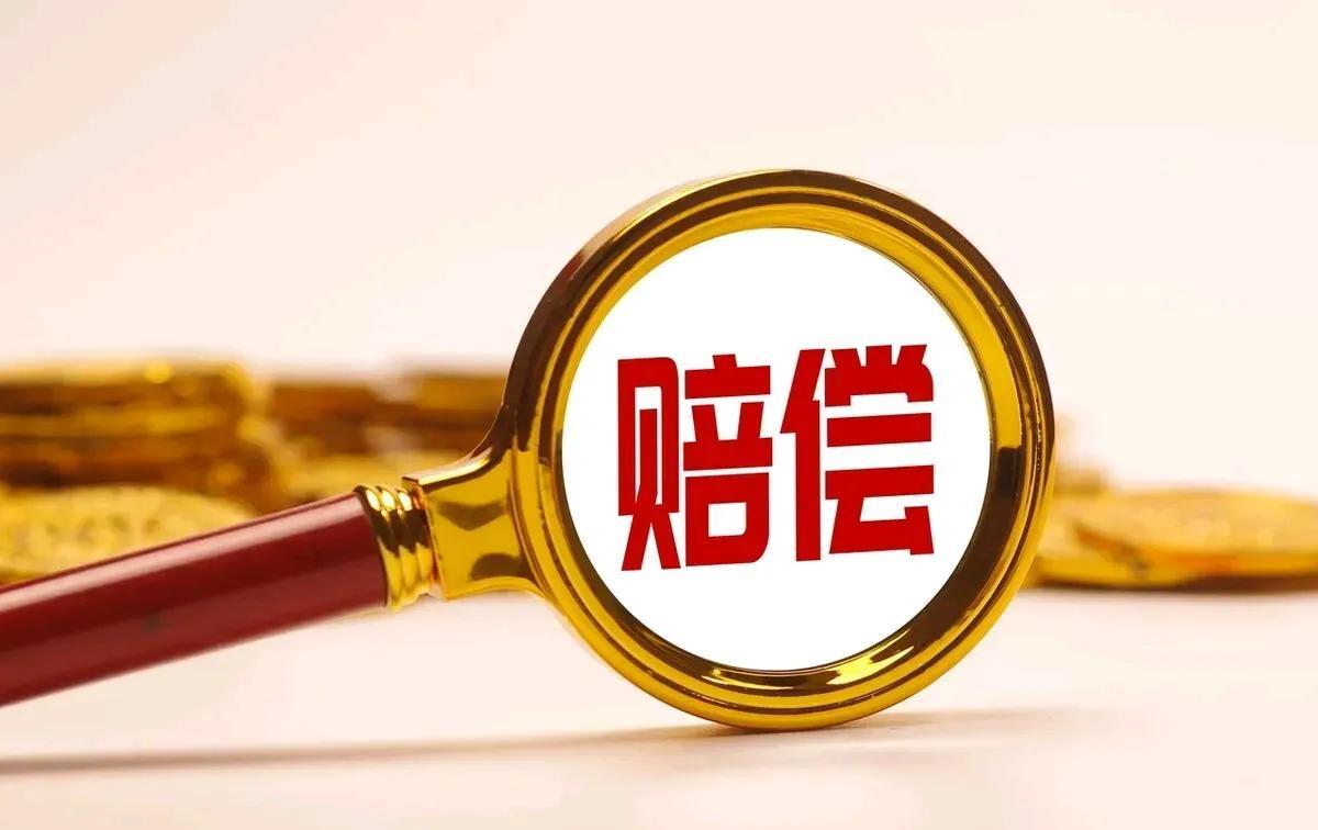 湖南湘潭,某出租房内,一40多岁的男子跟一20岁的