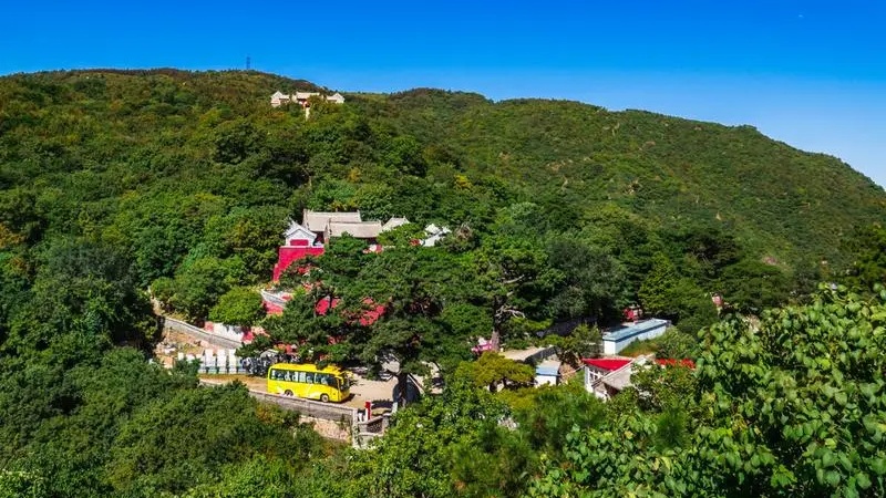 妙道山,岳西县西南部的神秘山脉,其第二高峰祖师尖傲然挺立