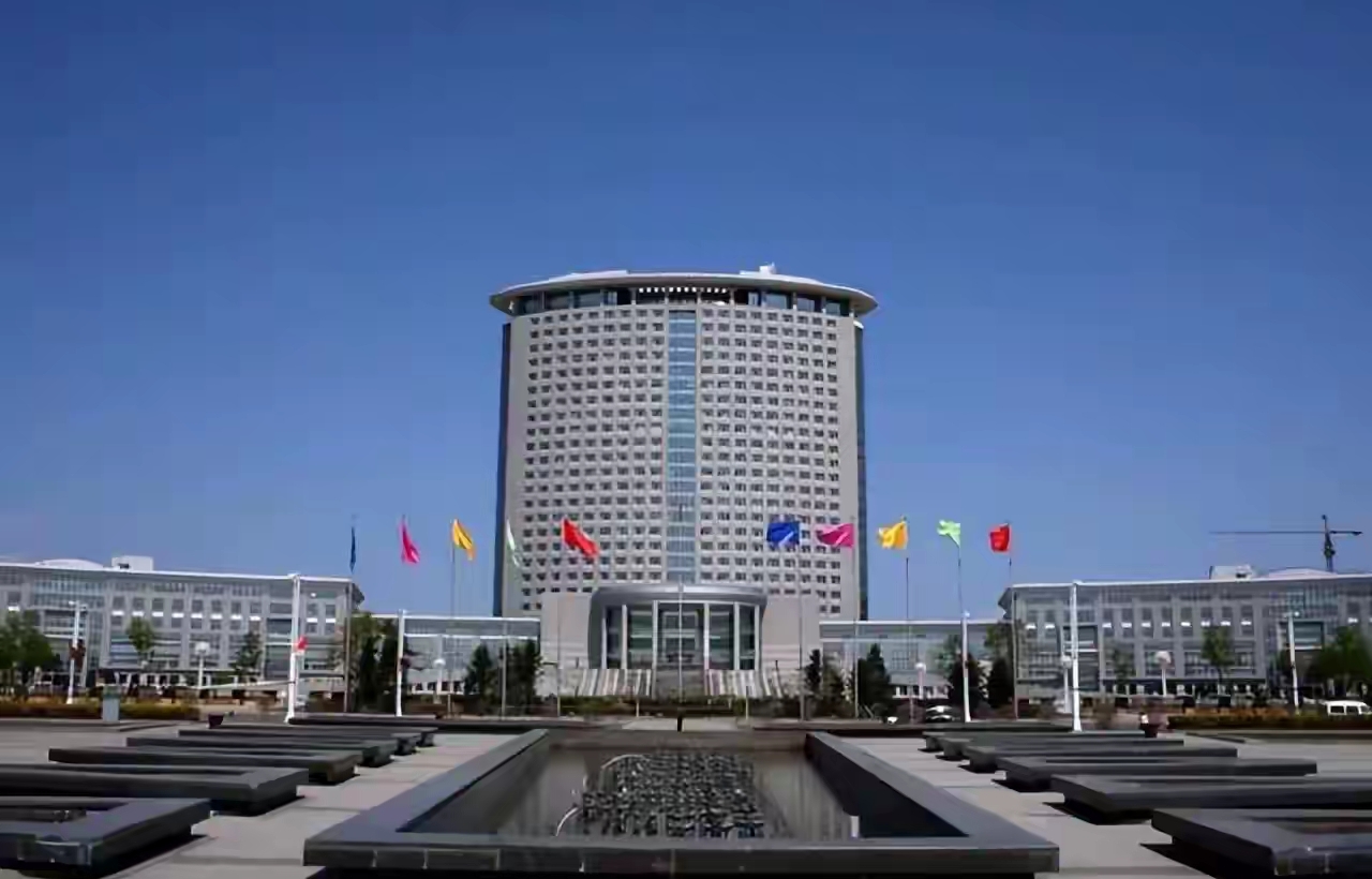 人员 第七名,金融行业从业者 第八名,电力,石油等能源行业的工作者 第