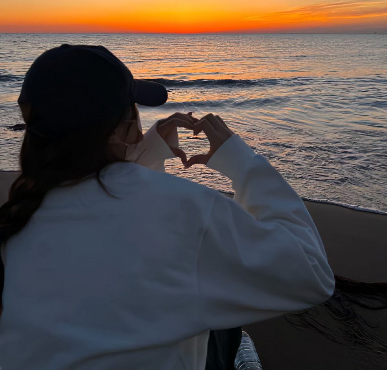 目的地心动指南# 大海海边女生头像🌊来换头像啦
