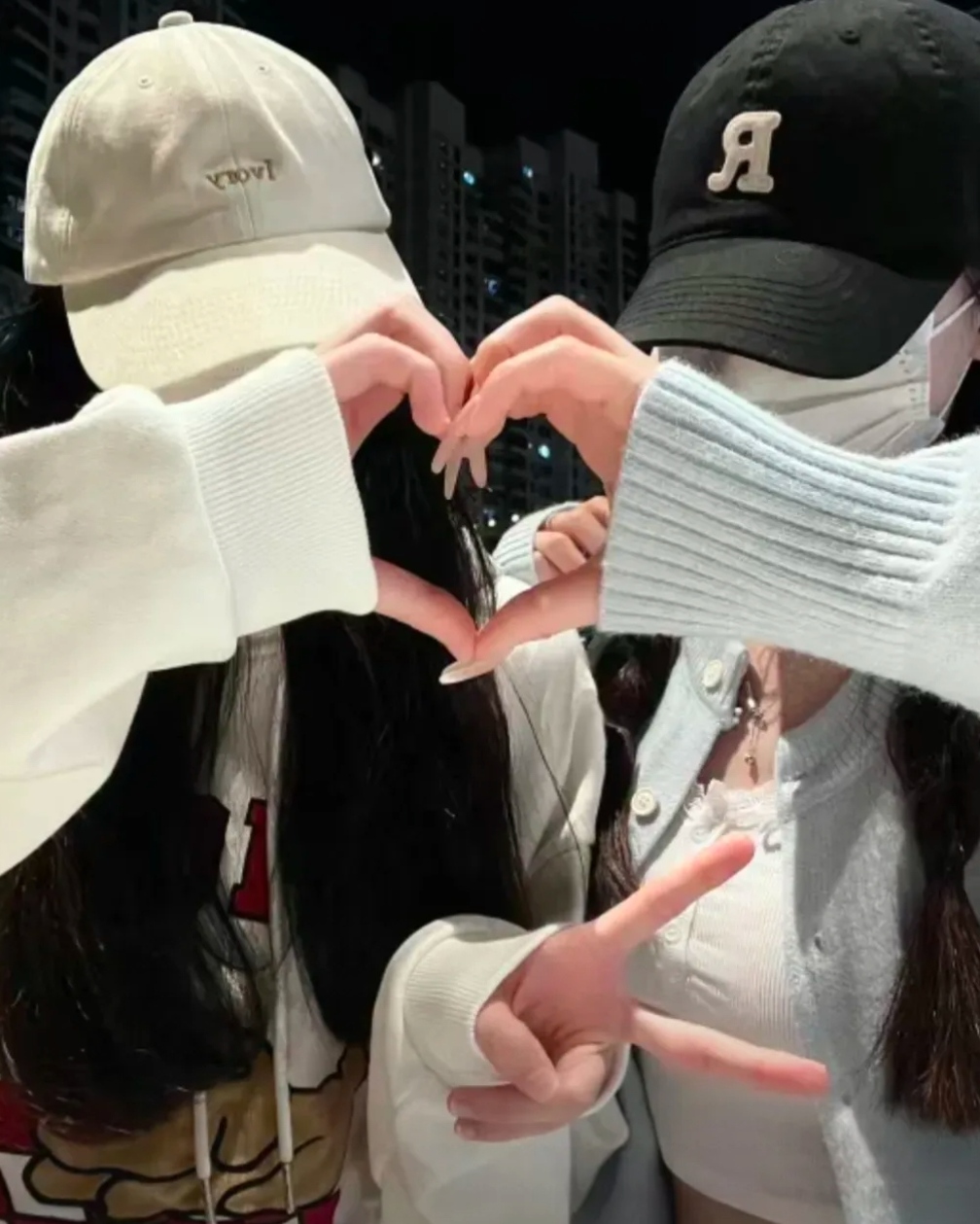 我对闺蜜真是服气了,还没正式离婚又爱上一个单身的大叔,没房没车就算