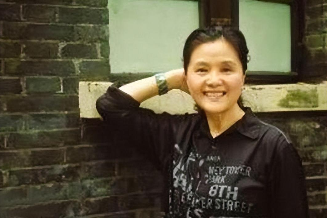 演员马军勤:顶替妹妹演电影,中年离婚独自带娃,晚年让父母分居