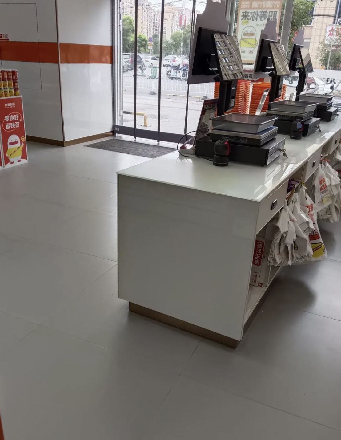 穷真的不要生孩子