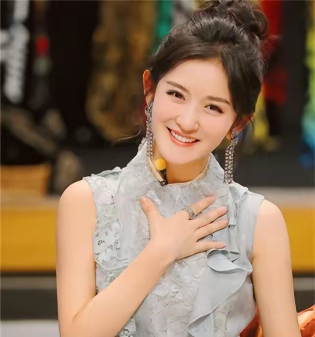 网友:太让人担心  近日,乐坛才子张杰的全国巡演如火如荼地进行着,每