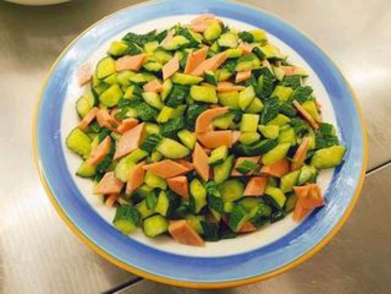 夏天必备佳肴,凉拌黄瓜火腿