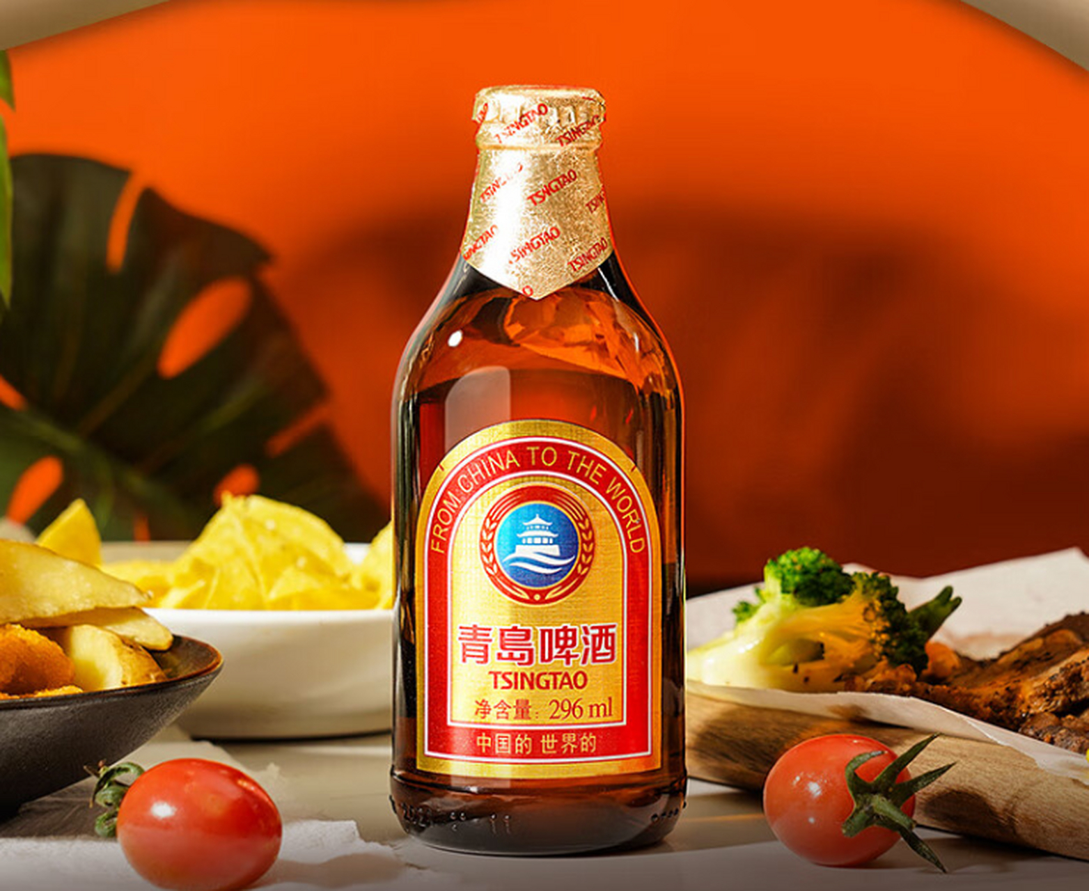 这款金质小棕瓶是青岛啤酒的经典产品,精选优质麦芽和啤酒花,口感清爽