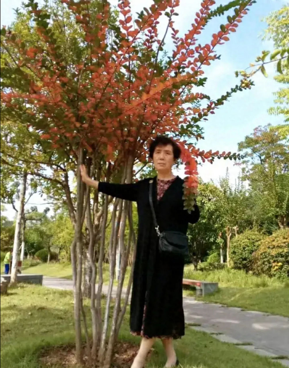 人老了,就别自作多情了,没有人会正眼看你,要学会为自己而活 说实在的