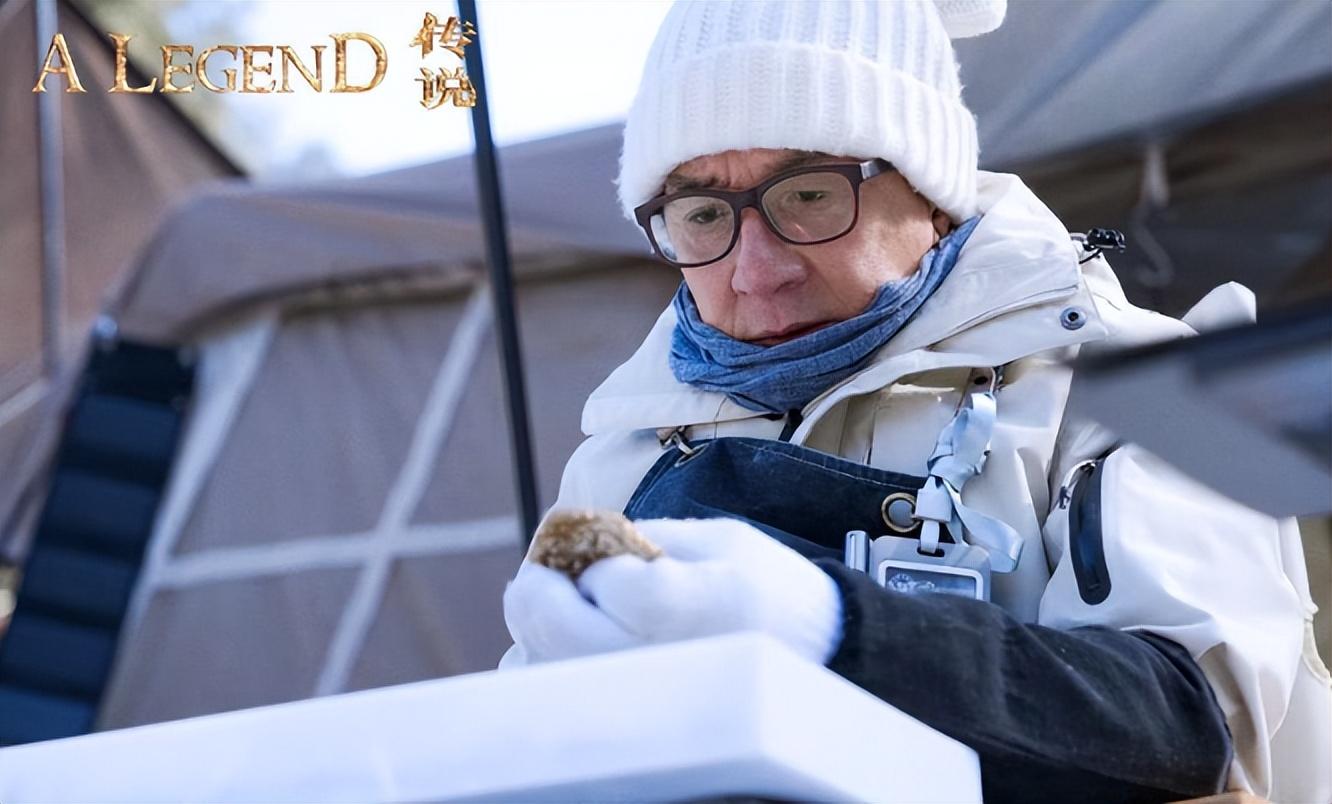 成龙老了,李连杰病了,如今他也客死异乡,香港电影走进死胡同?