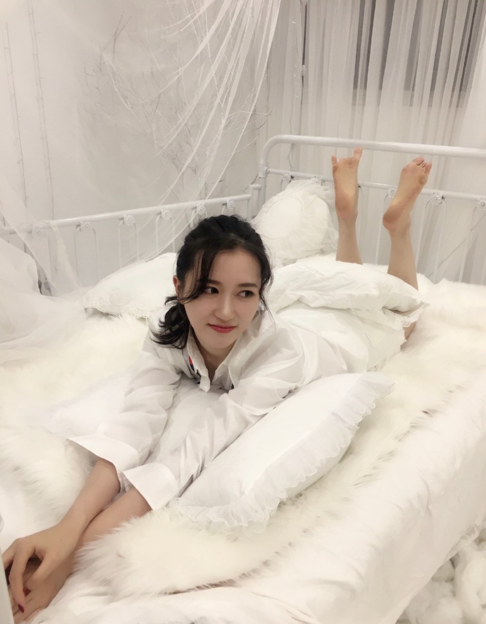 snh48吴哲晗家境图片