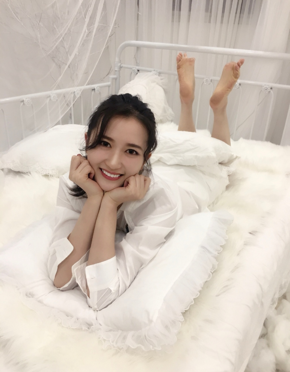 snh48吴哲晗家境图片