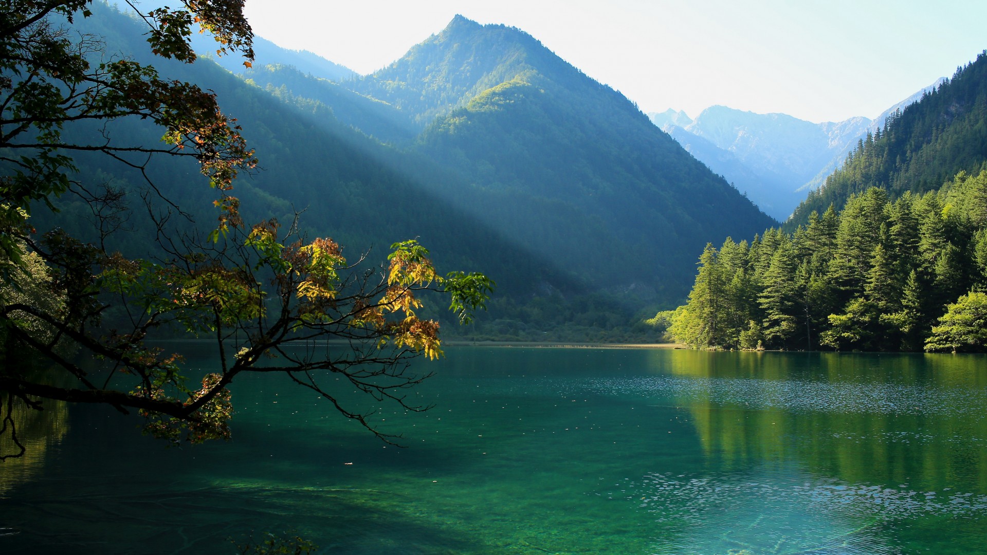 聊天背景风景山水图片