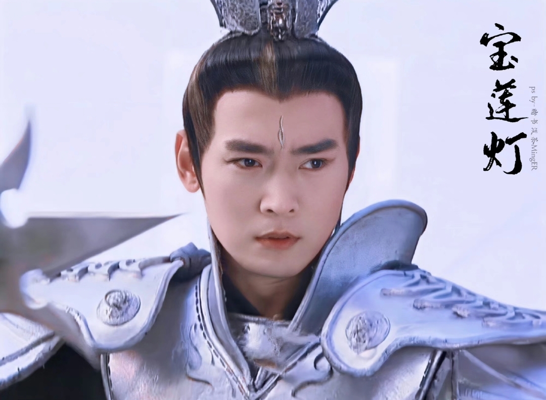 《宝莲灯》中杨戬为什么要把三圣母压在华山底下?