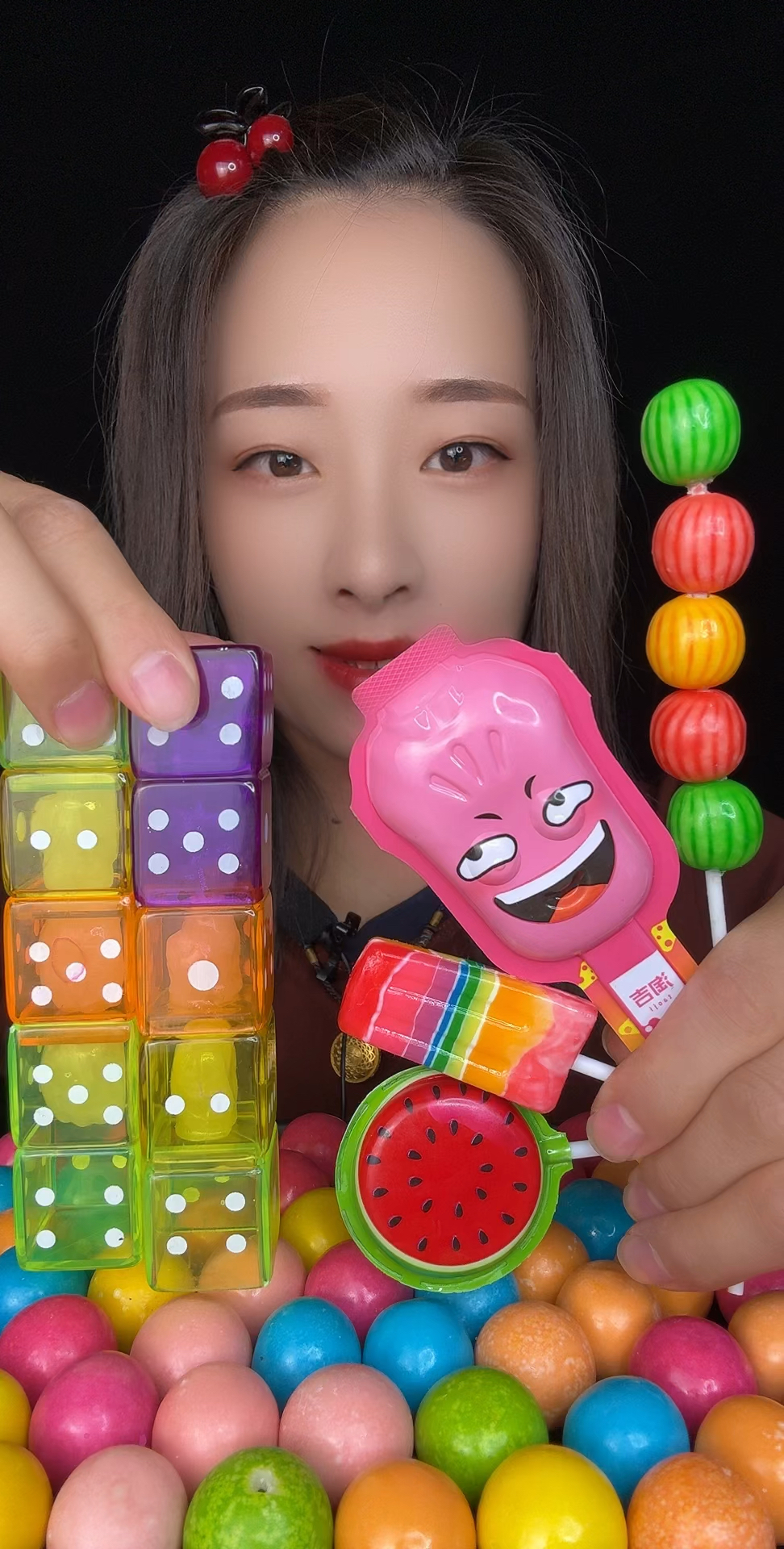 今天我们来吃表情包奶酪棒彩虹棒棒糖骰子叠叠