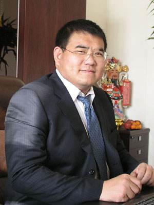 河北唐山富豪发家史!丈夫去世,妻子继承钢铁帝国,营收达660亿