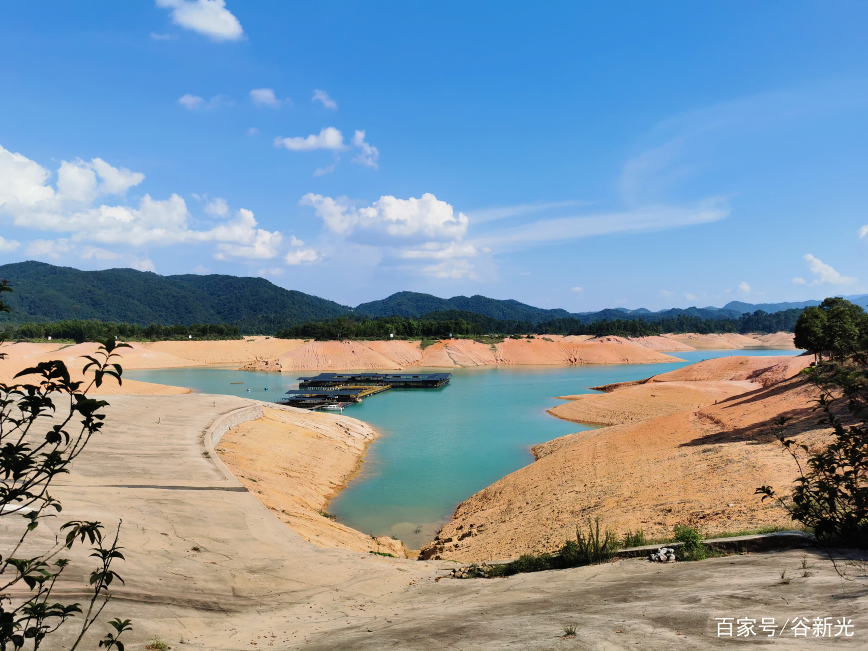 《七律·风平浪静》