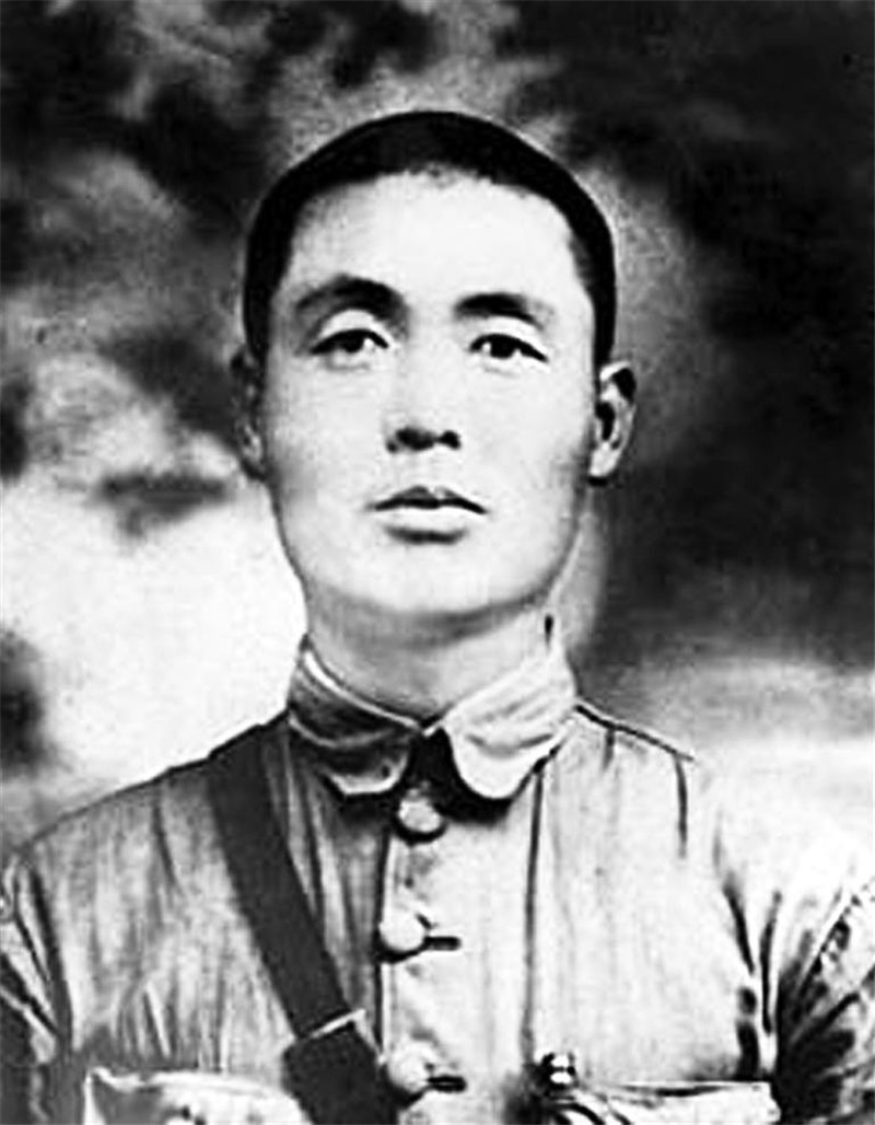 他,参与策划了宁都起义