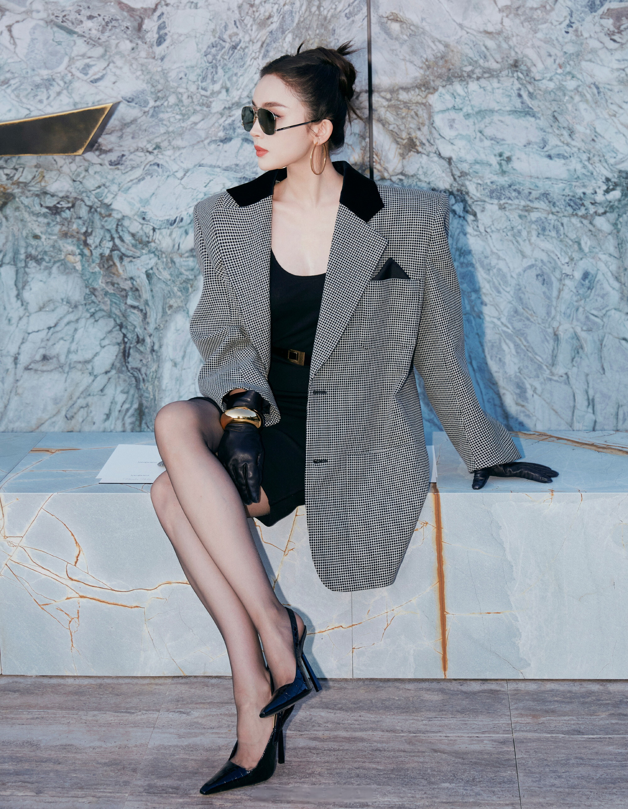 魅力四射,古力娜扎美腿写真集,优雅与性感并存,尽显高贵气质