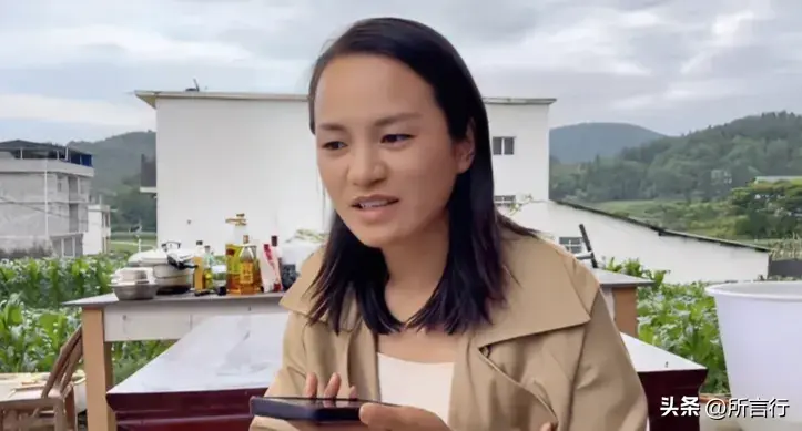 土家小木:恭喜小凤怀孕了,整个人憔悴了许多,网友:恭喜恭喜!