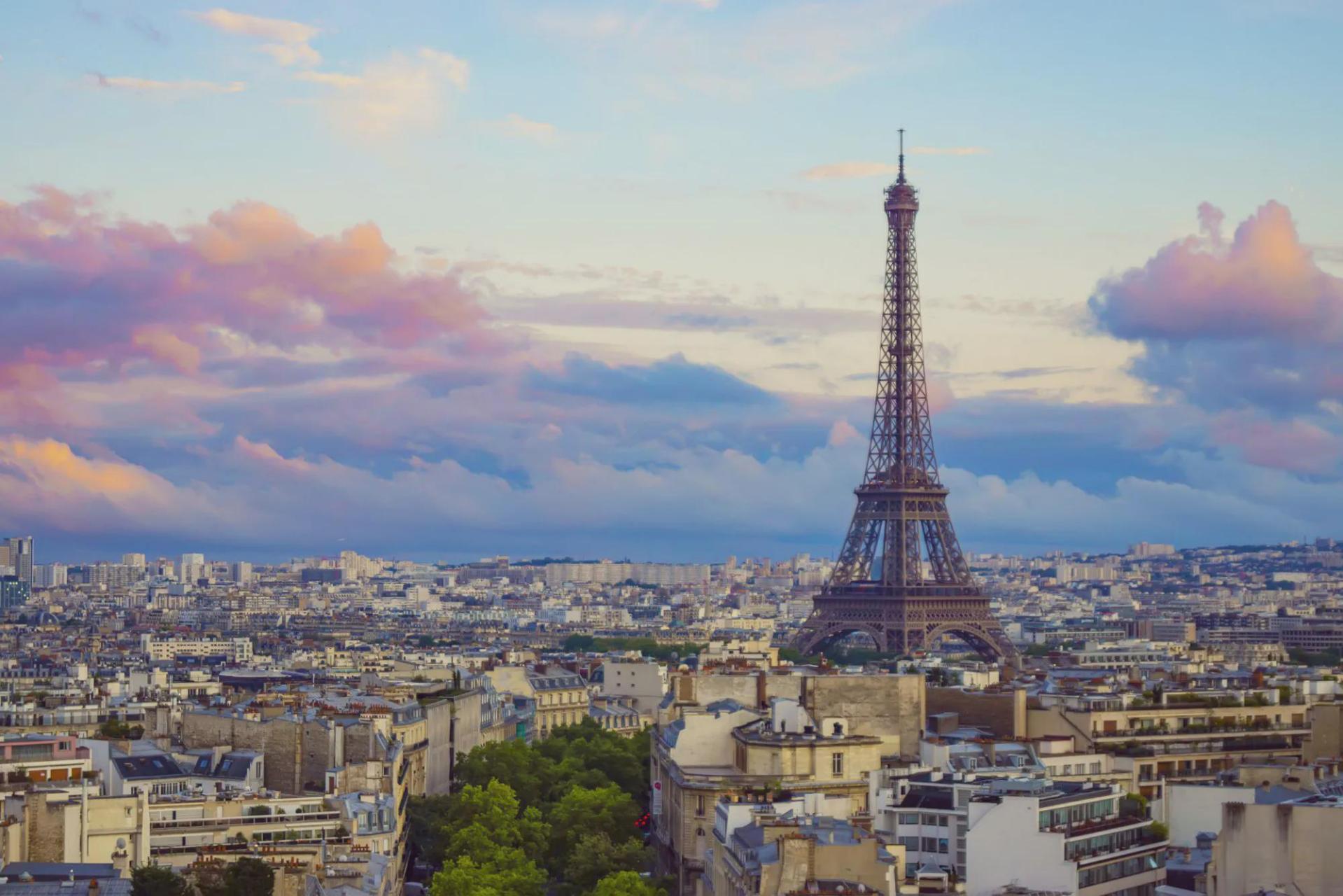 1,欧洲最浪漫的城市——巴黎  2,欧洲最美的城市——爱丁堡  3,欧洲