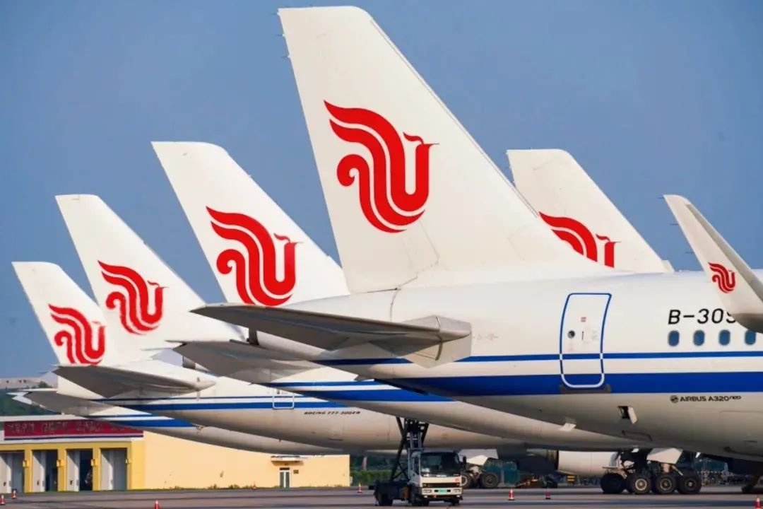 探索航空与时尚交织的魅力