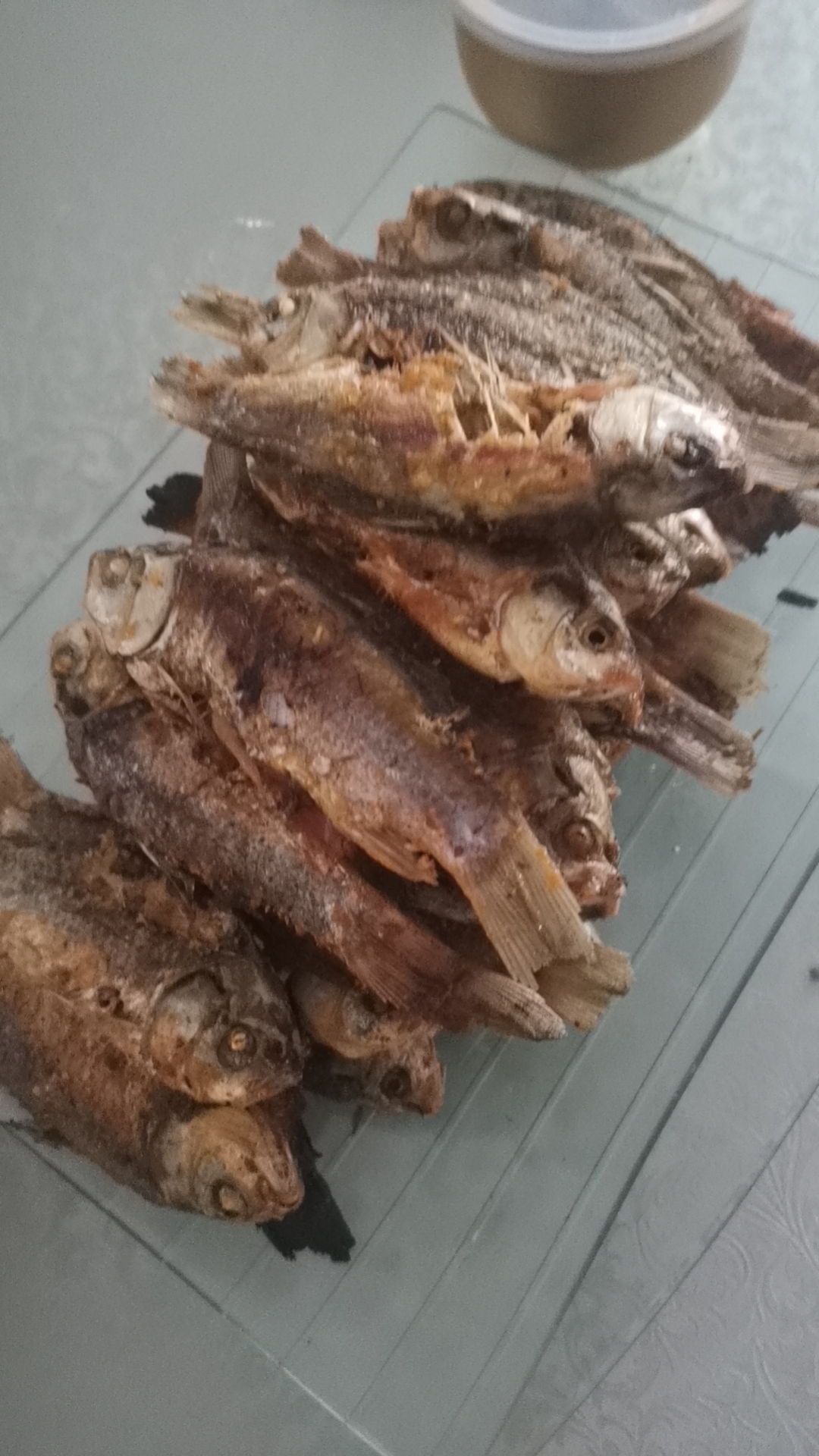 地瓜是在乡亲们地里挖的,打过招呼得到允许的