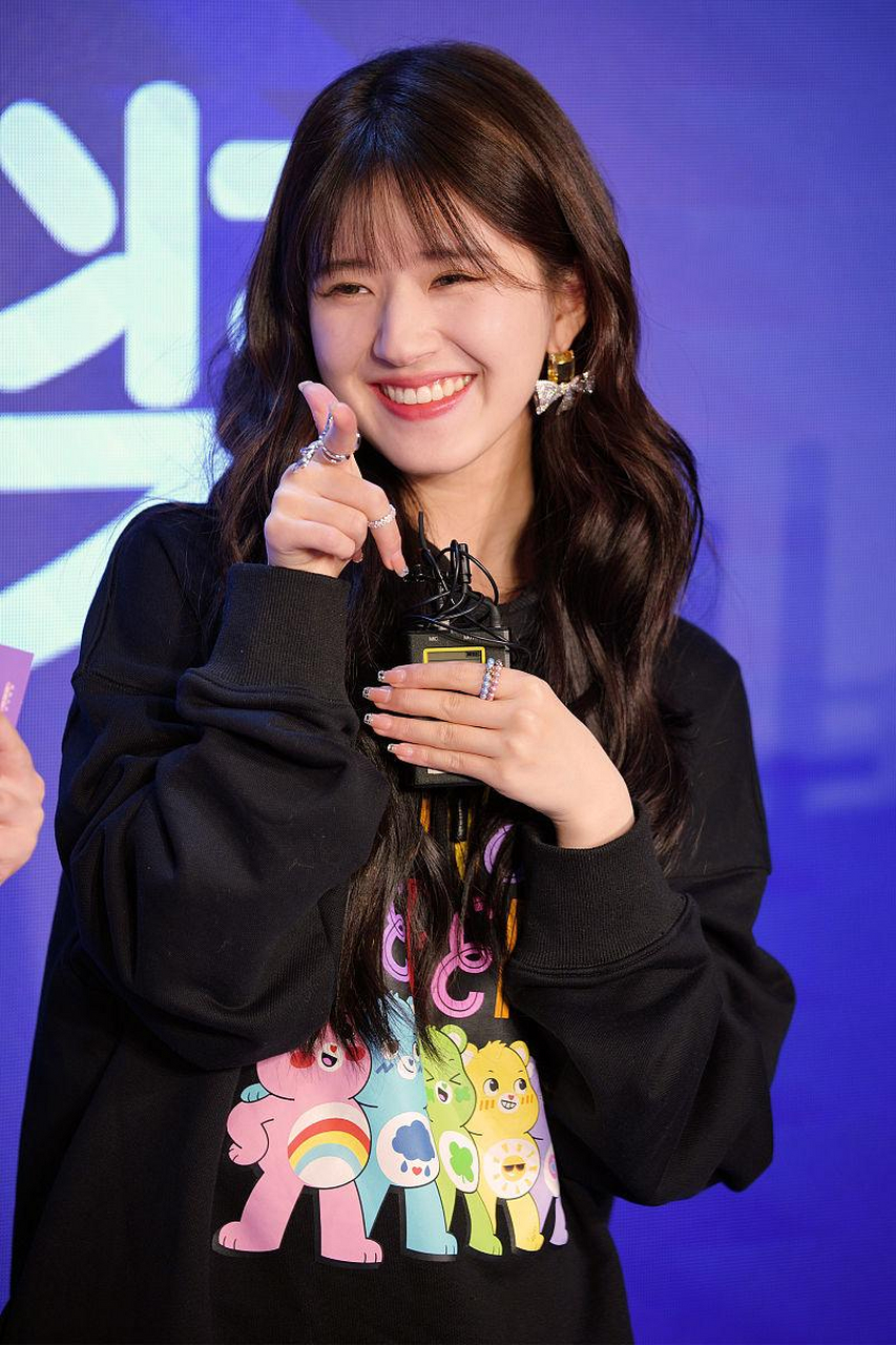 甜美女孩——赵露思!她的笑容,太有感染力了吧!