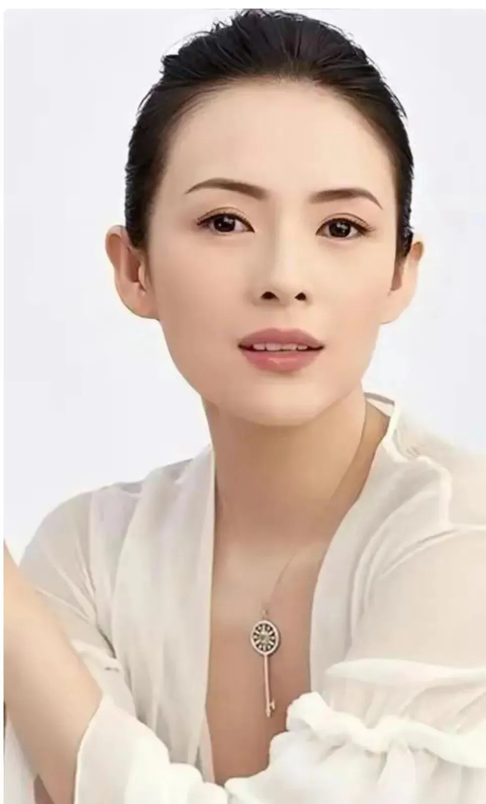 章子怡可谓是活得通透,这六个手段着实高明. 1.
