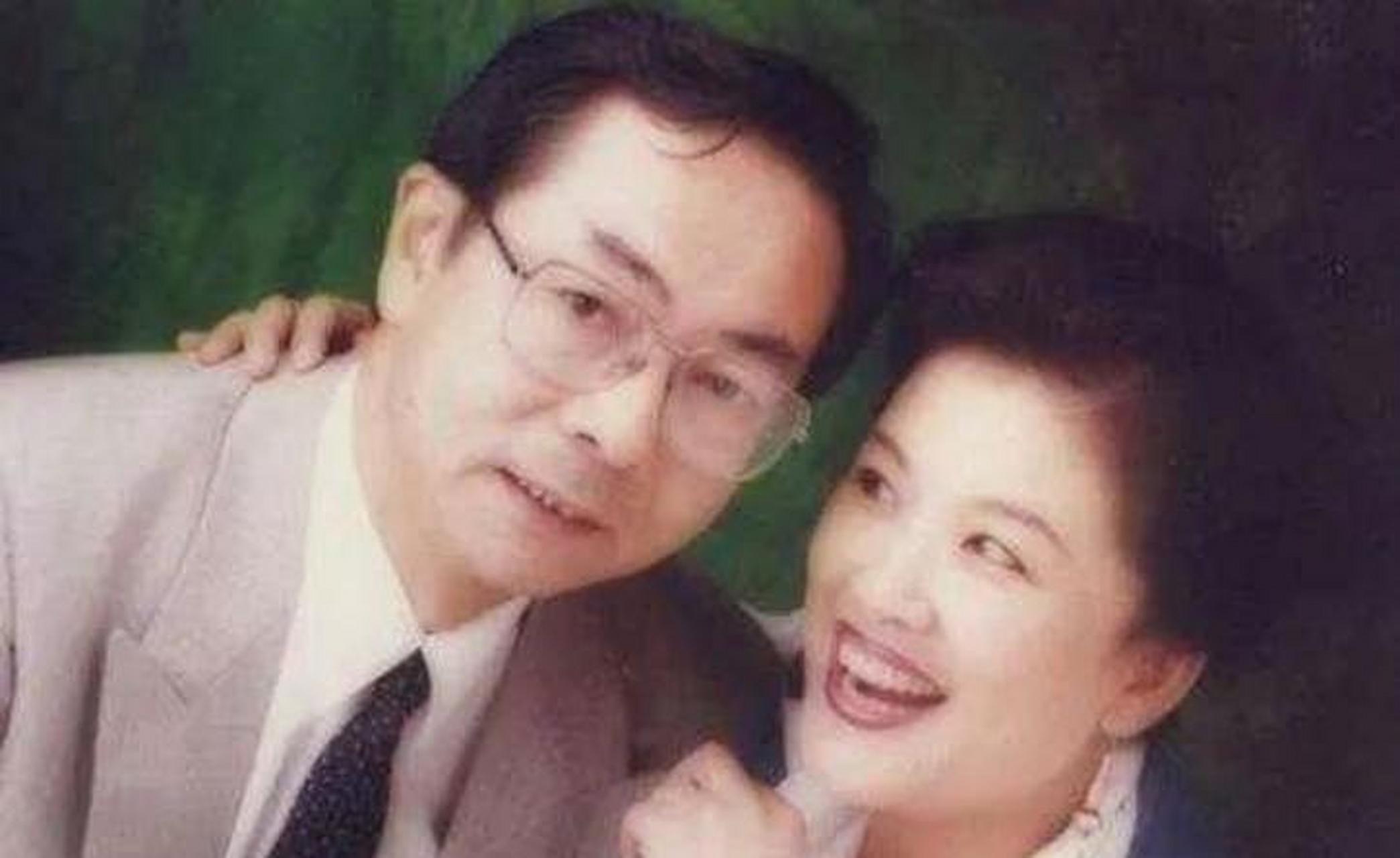 61岁的宋春丽和丈夫坚持丁克三十几年,直到2012年一天,好友邓婕到