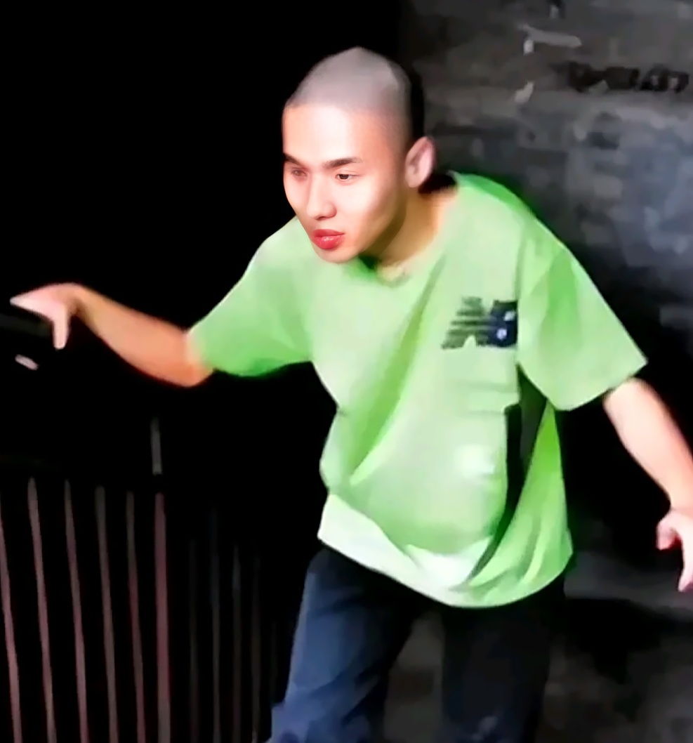 虽然老天爷让我出生残疾!但是他却给了我一个天下最好的妈妈!