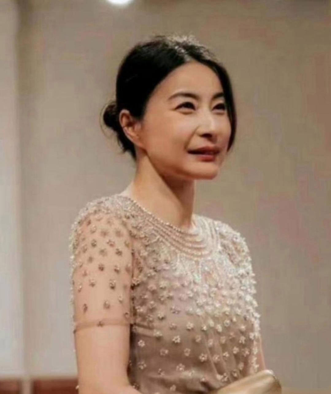 昔日跳水女皇郭晶晶,其面相被誉为世间罕见的富贵祥和之相,五官构造